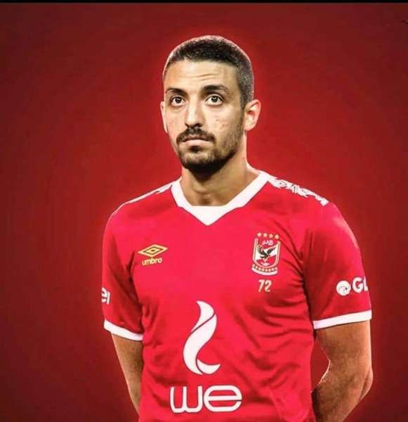 طاهر محمد طاهر لاعب المقاولون العرب والمطلوب فى الأهلى