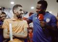 لفتة رائعة.. لاعب في الدوري...