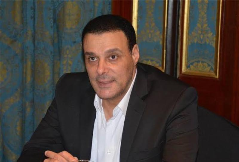عصام عبدالفتاح رئيس لجنة الحكام سابقا