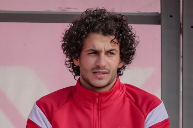 العربي بدر لاعب الأهلي