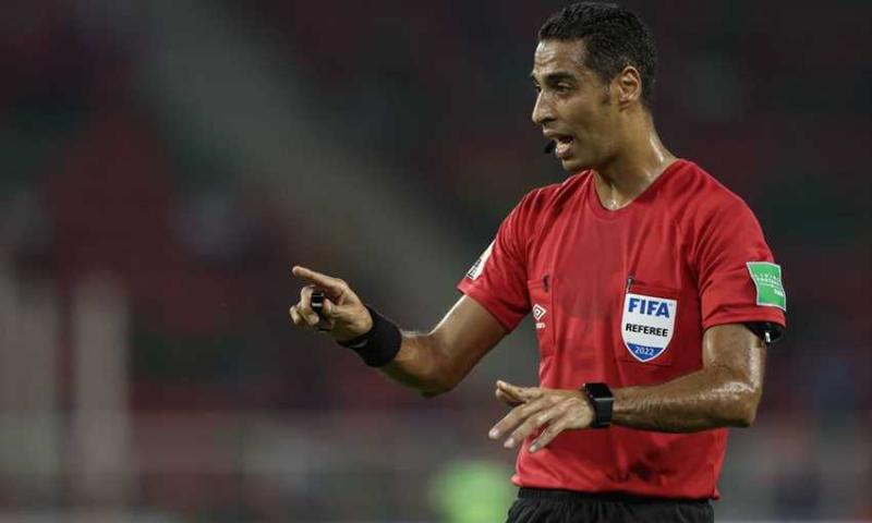 أمين عمر لـ الإسماعيلي| اتحاد الكرة يكشف عن حكام مباريات الجمعة