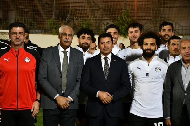 محمد صلاح يوجه رسالة إلى وزير الرياضة في مران مصر الأولمبي