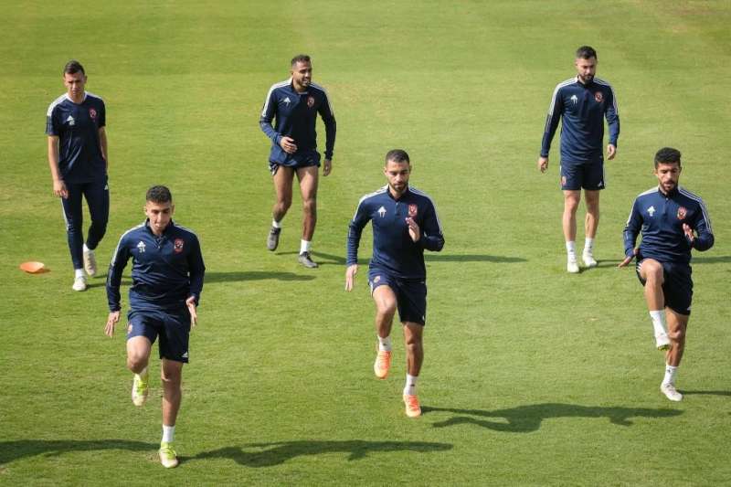 الشحات يشارك في مران الأهلي استعدادًا لمواجهة الهلال