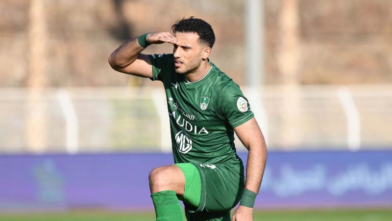 عمر السومة لاعب أهلي جدة 