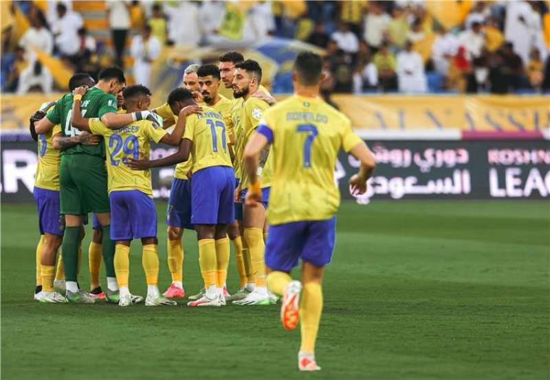 رونالدو أساسيا.. التشكيل الرسمي لقمة النصر واهلي جدة في الدوري السعودي