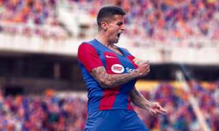 نجم برشلونة يرد علي الجماهير...