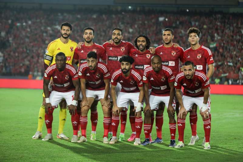 الأهلي يفتقد لجهود 5 لاعبين في مواجهة المقاولون العرب في الدوري الممتاز