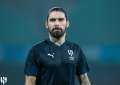 الهلال يحسم موقفه النهائي من...