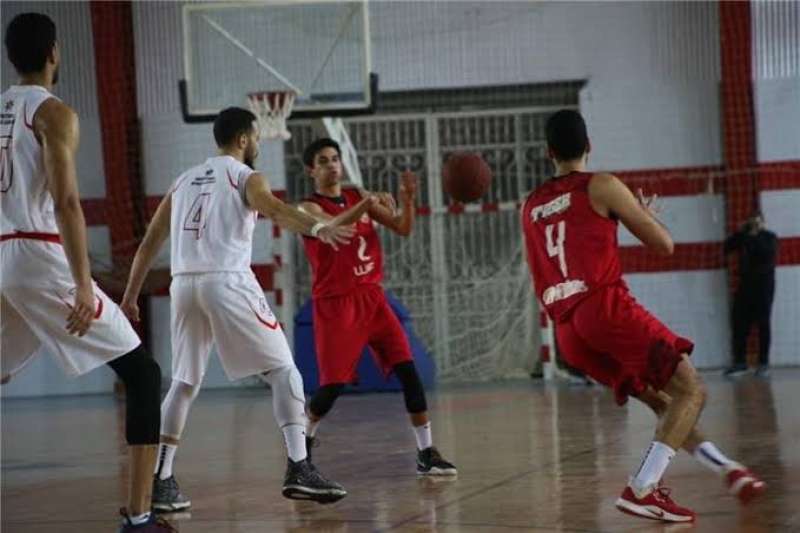 كرة السلة | الأهلي يهزم الزمالك في عقر داره 56-62 بربع نهائي دوري المرتبط