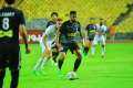 سيف العجوز لاعب فاركو يجري...