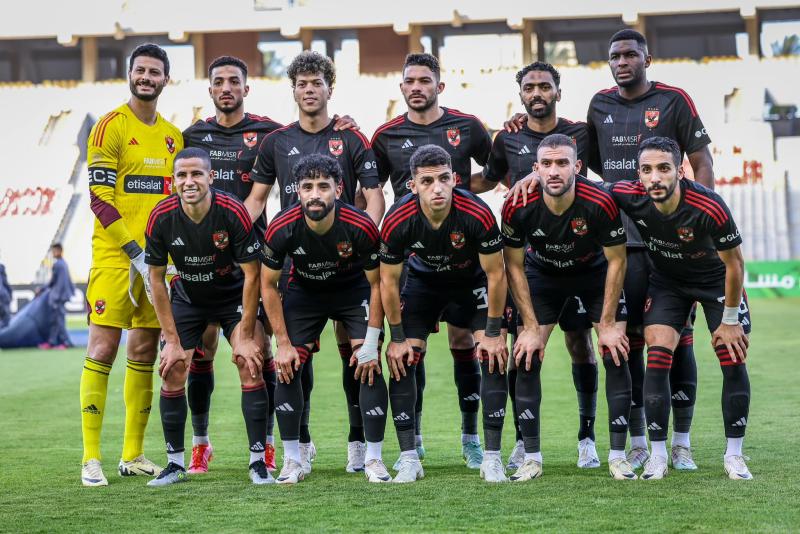 غياب ثنائي الأهلي عن مواجهة فاركو في الدوري