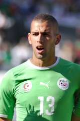 نجم منتخب الجزائر يعود إلي...
