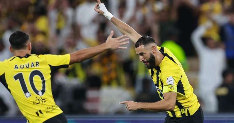 هاتريك بنزيما”يقود الاتحاد بالفوز على الوحدة بسباعية في الدوري السعودي