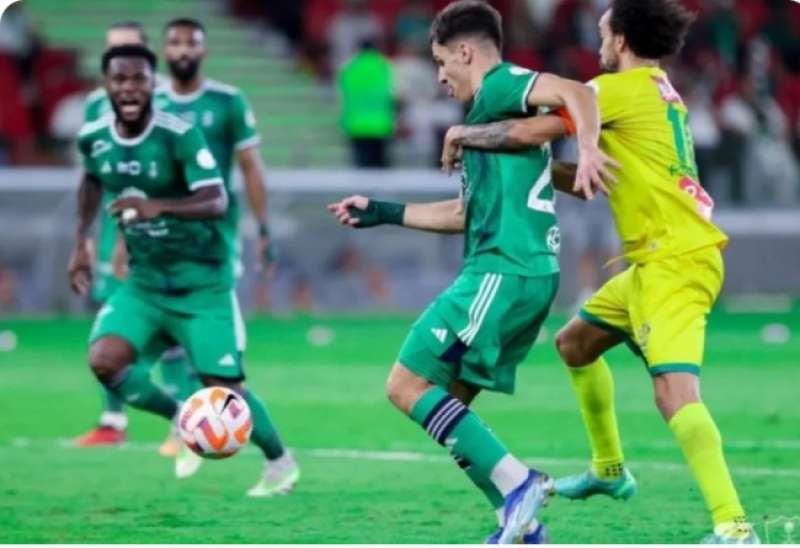 بث مباشر... مباراة الخليج وأهلي جدة في دوري روشن السعودي