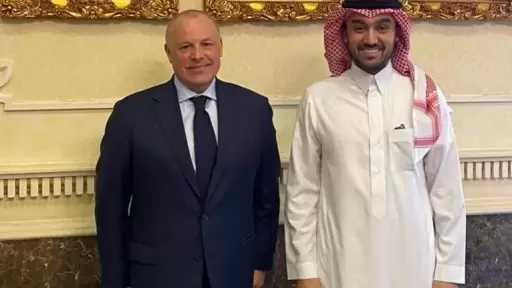 رئيس الاتحاد العربي يهنيء هاني...
