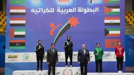 سيطرة مصرية في ختام أولى...