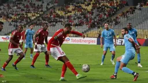 الأهلي يُجري تعديلات جذرية في...