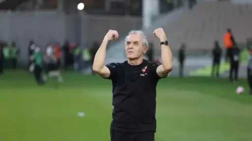 في اللحظات الأخيرة.. الأهلي يتراجع...
