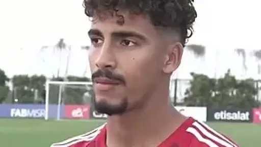 لاعب الأهلي المعار إلي مودرن...