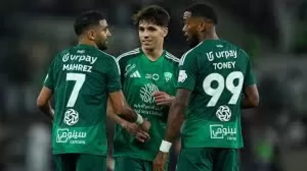 مباراة الاهلي والفتح