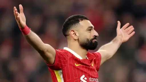 محمد صلاح يؤكد صدارته في...