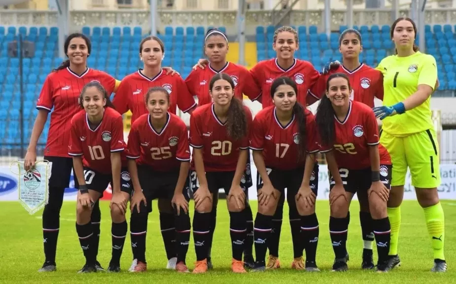 المنتخب الوطني للكرة النسائية