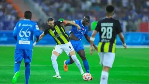 أداء ونتيجة.. الاتحاد يضرب الهلال...