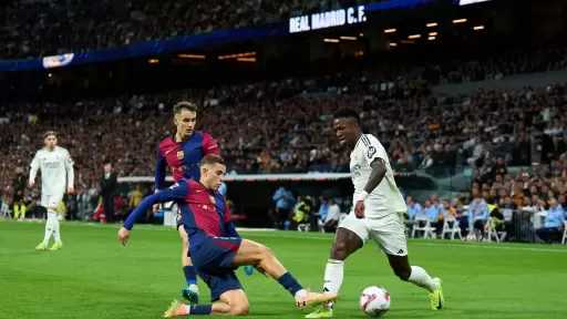 بين ريال مدريد وبرشلونة.. من...