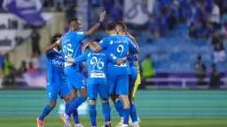 القمة والوسط.. موعد مباراة الهلال...