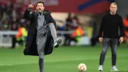 بدلة سيميوني في مباراة برشلونة...