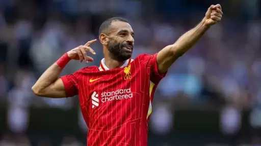 محمد صلاح يتربع على قمة...