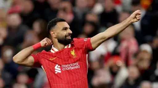 محمد صلاح يتصدر سباق الهدافين...