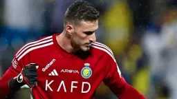 حارس النصر يرد على الانتقادات.....