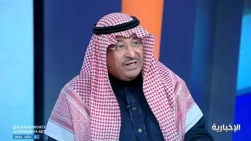 الأمير نواف بن محمد ينظم...