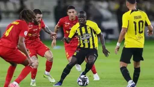 إعلامي يتوقع مواجهة بين الاتحاد...