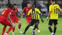 إعلامي يتوقع مواجهة بين الاتحاد...