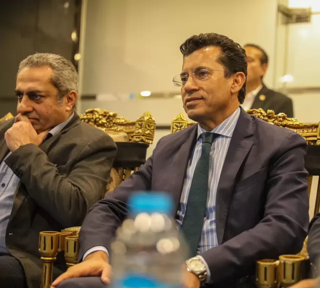 الدكتور أشرف صبحي