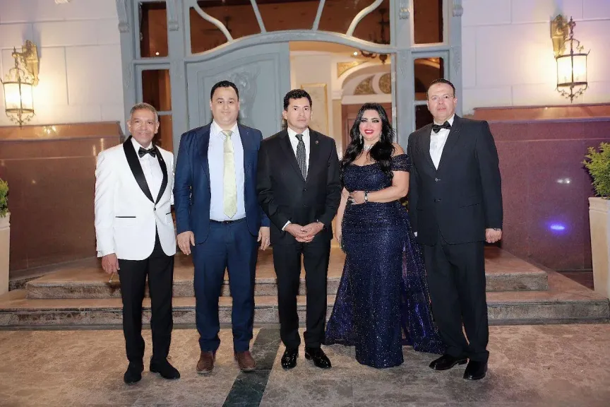 وسط أفراح وحضور رجال الدولة .. اللواء أيمن إسماعيل يحتفل بزفاف نجله