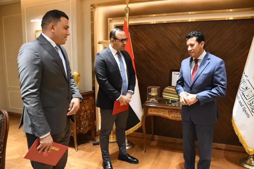 عقب عودتهم.. وزير الشباب والرياضة يتابع نتائج مشاركة الوفد المصري في البرنامج الدولي للتبادل والترويج الرياضي بين الصين والدول العربية