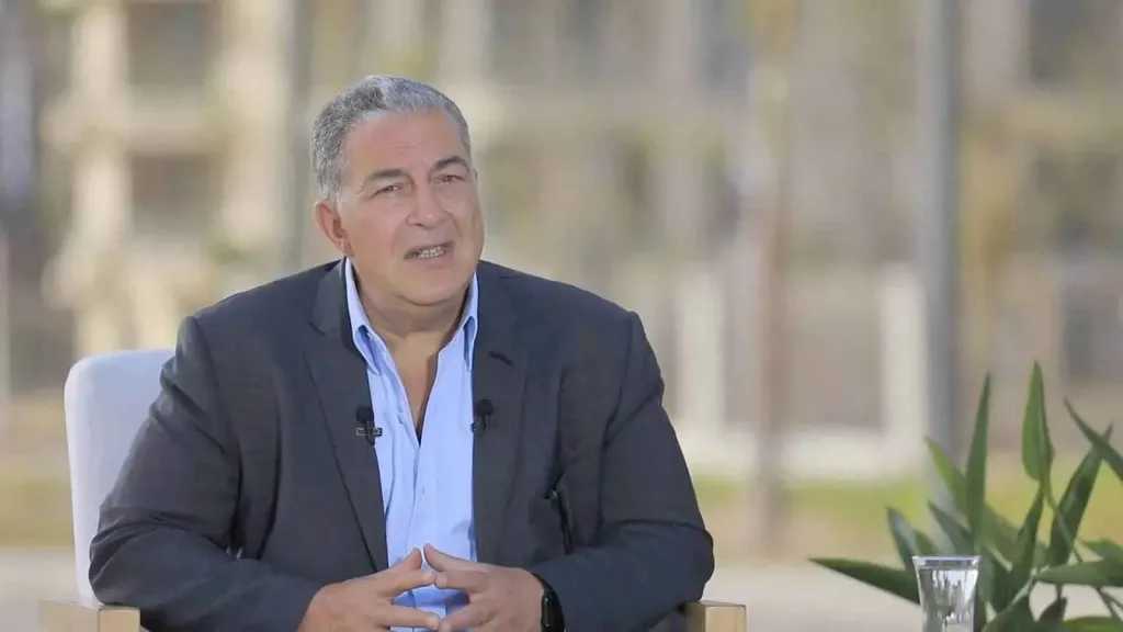 الفريق الأول