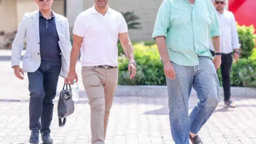 الفريق الأول