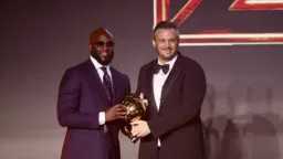 عربي وعالمي