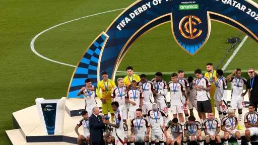 عربي وعالمي