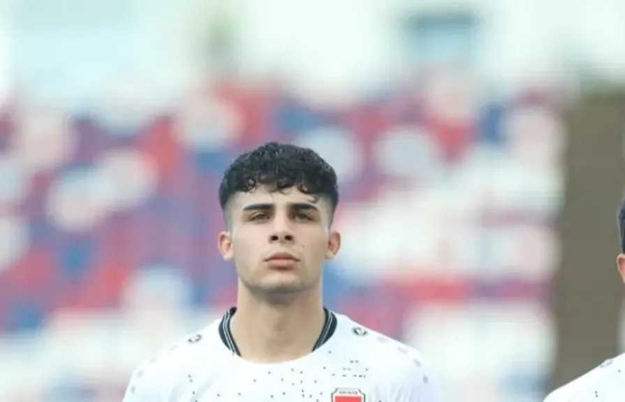 الفريق الأول