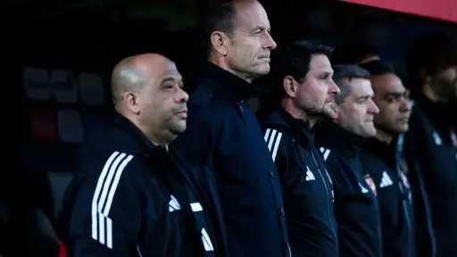 الفريق الأول