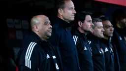 الفريق الأول