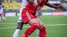 الفريق الأول