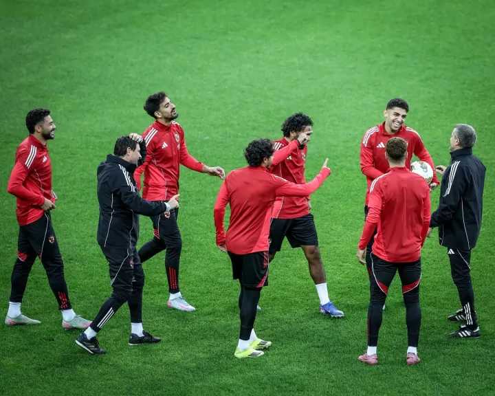 الفريق الأول