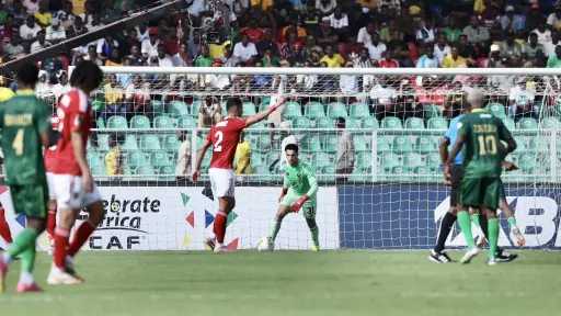 الفريق الأول