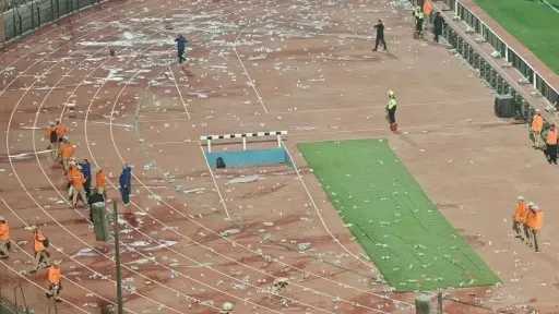 الفريق الأول